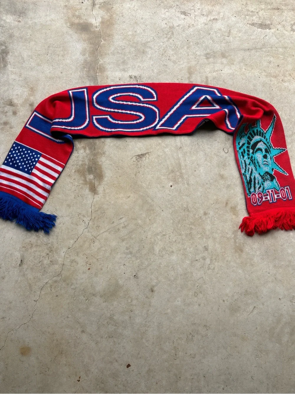 USA flag scarf with Liberty Statue 9/11 tribute